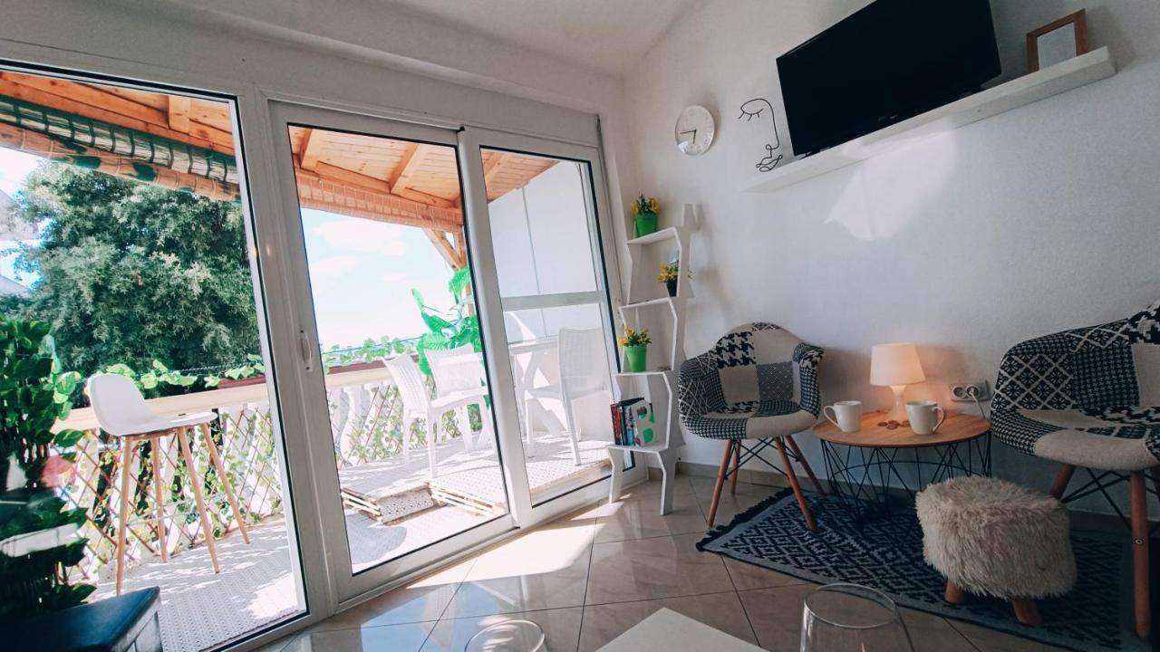 Beach Apartment With Beach Chairs N.1 Utjeha Exterior foto