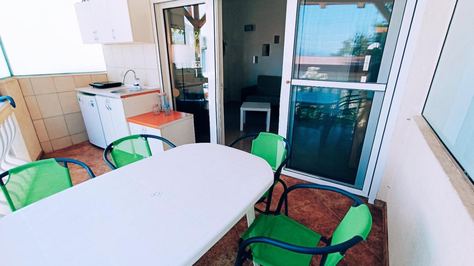 Beach Apartment With Beach Chairs N.1 Utjeha Quarto foto